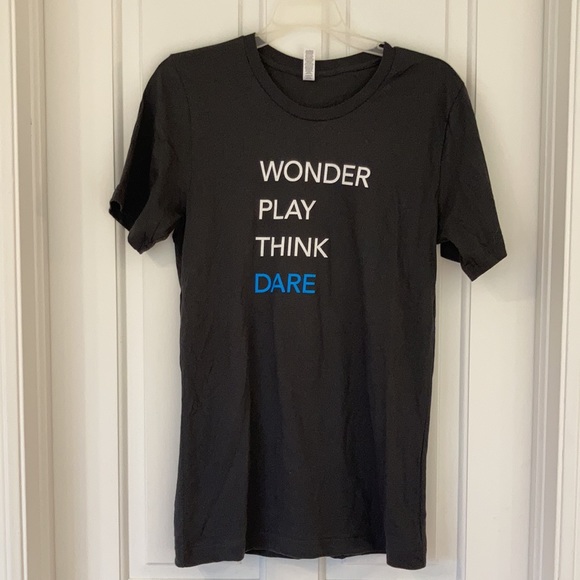 EMORY UNIVERSITY Dark Gray Short Sleeve “Wonder Play Think Dare“ crew neck Tee - Picture 1 of 8